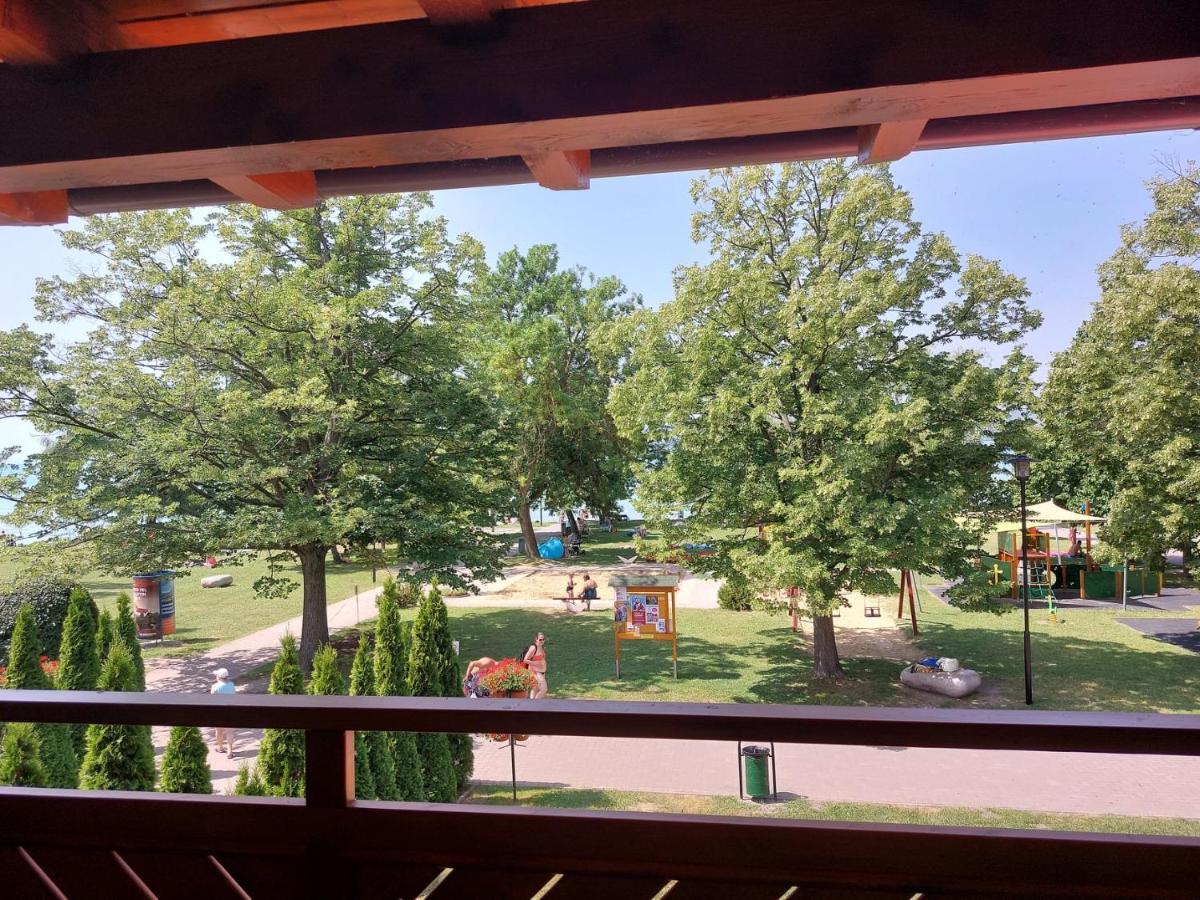 Foeveny Apartmanok Balatonfůzfő Dış mekan fotoğraf